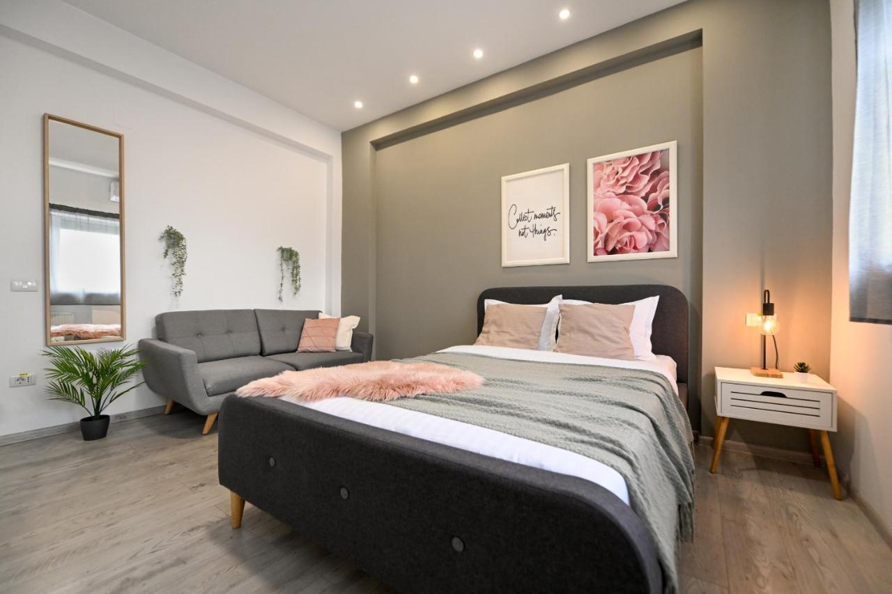 בוקרשט Splendid 2Br Apartment With Breathtaking Views Of Casa Poporului מראה חיצוני תמונה