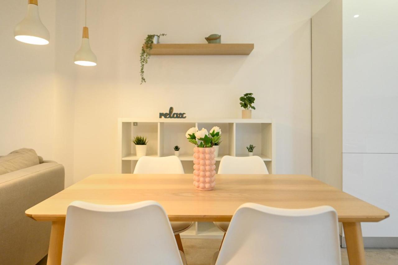 בוקרשט Splendid 2Br Apartment With Breathtaking Views Of Casa Poporului מראה חיצוני תמונה